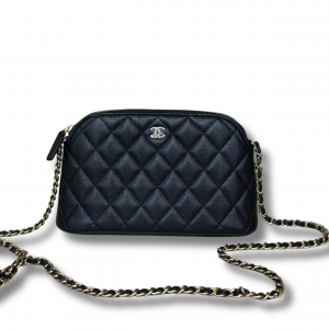 Chanel clutch with chain